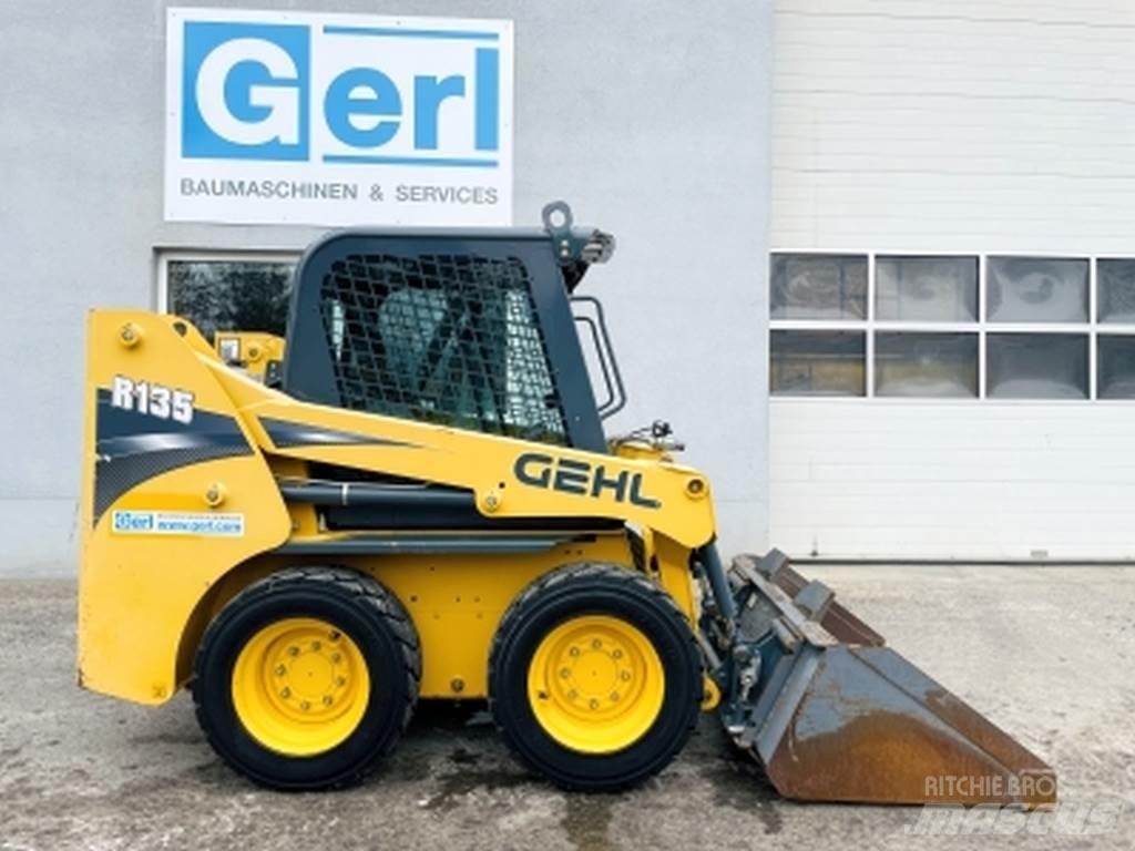 Gehl R135 Kompaktrakodók