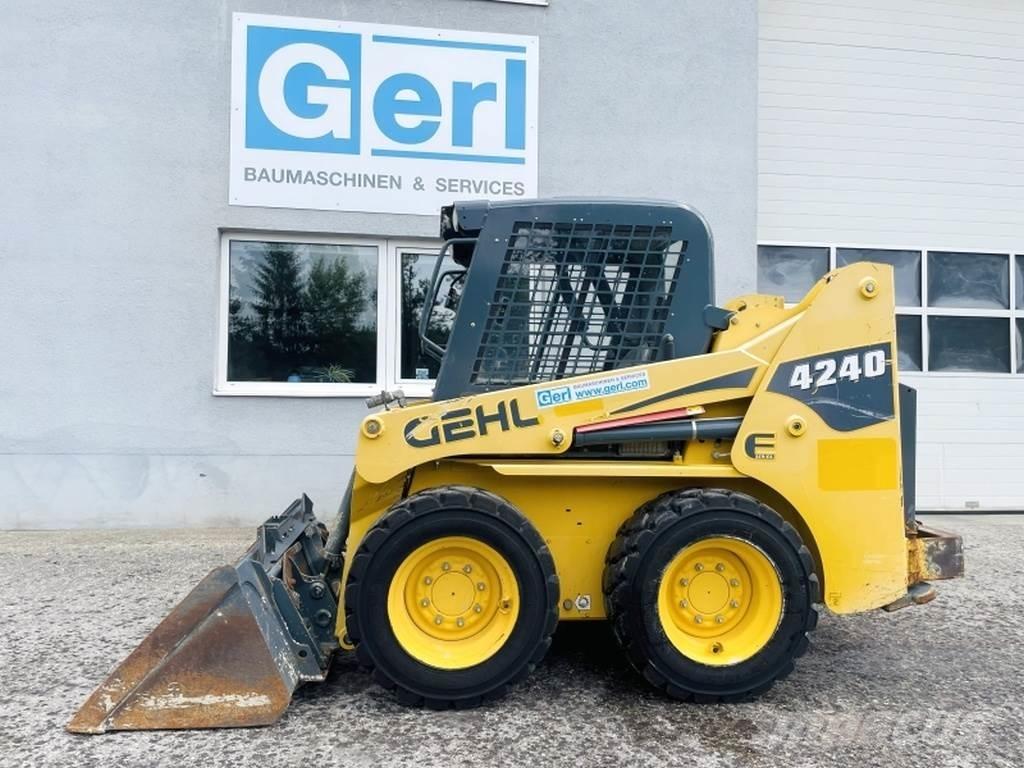 Gehl SL4240 Kompaktrakodók