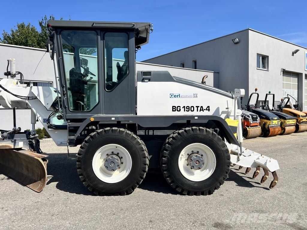 HBM Bomag BG 190TA-4 Gréderek
