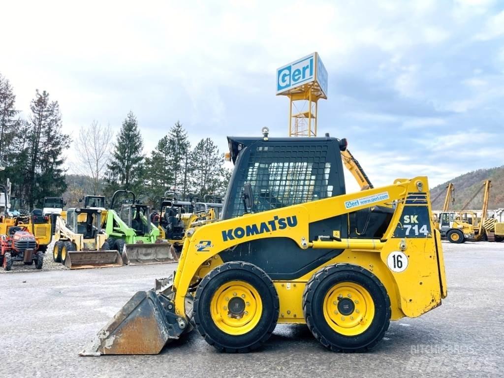 Komatsu SK714 Kompaktrakodók