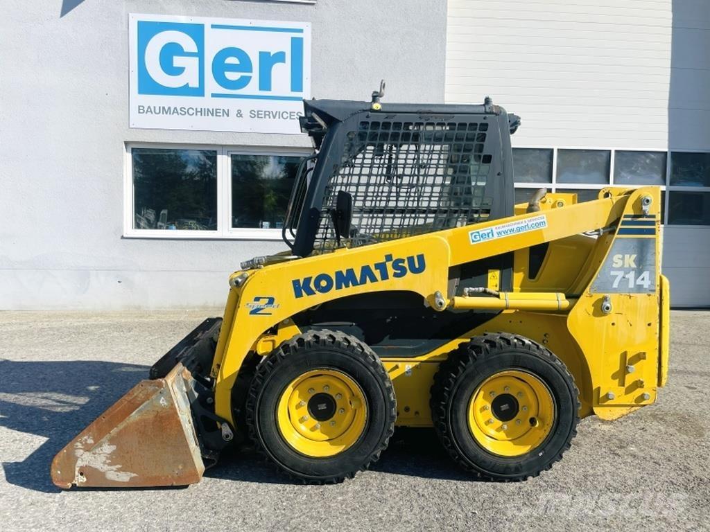 Komatsu SK714 Kompaktrakodók
