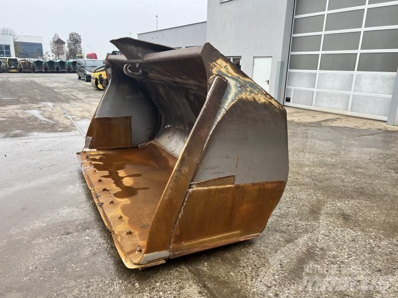Liebherr Schaufel L 574 Gumikerekes homlokrakodók