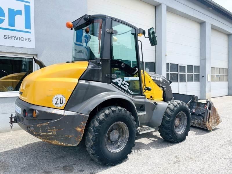 Mecalac AS900 Gumikerekes homlokrakodók