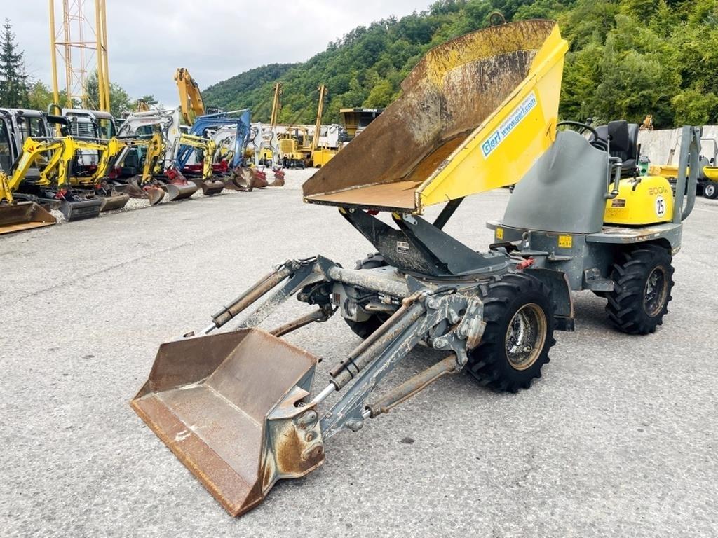 Neuson 2001 Selbstlader Mezei dömperek