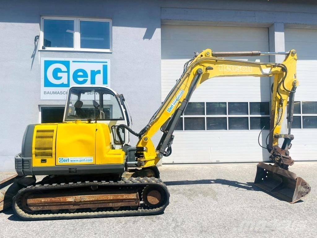Neuson 8002 RDV Mini kotrók < 7t
