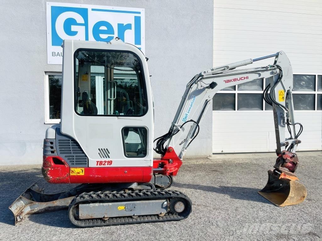 Takeuchi TB219 Mini kotrók < 7t