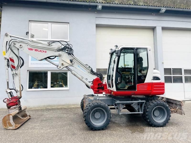 Takeuchi TB295W Gumikerekes kotrók