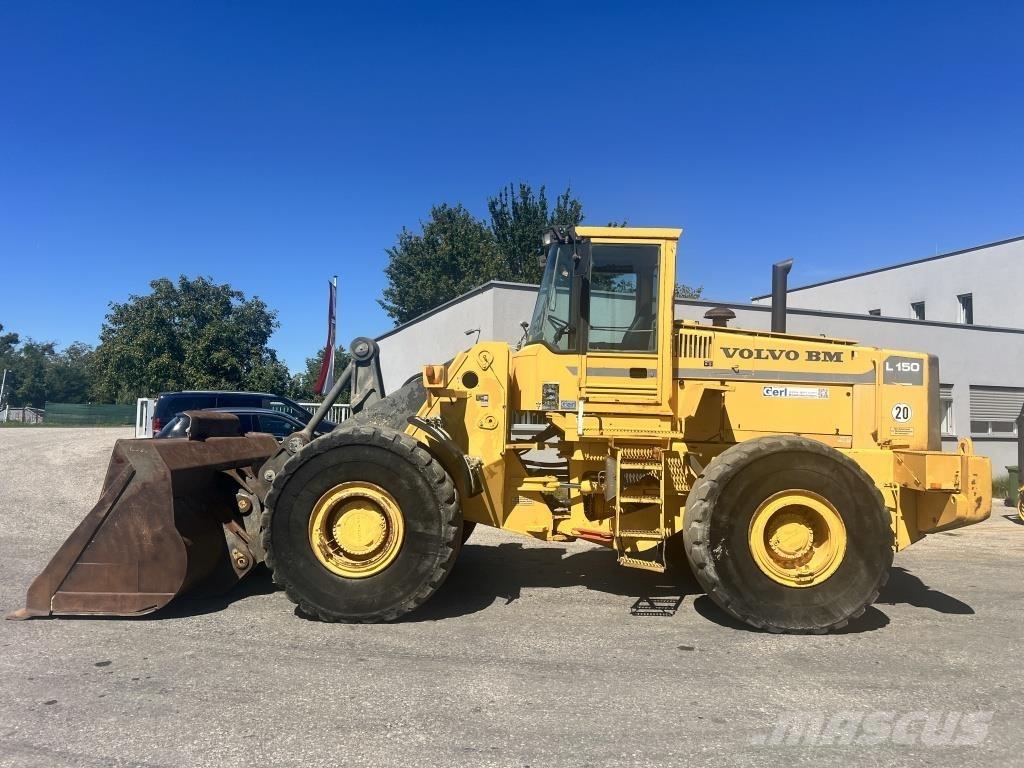 Volvo L 150 Gumikerekes homlokrakodók