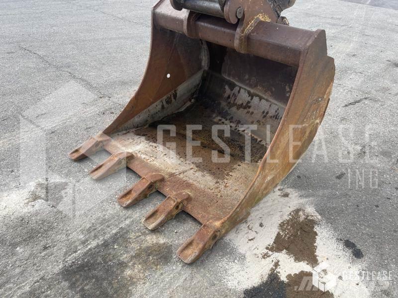 Doosan DX235LC Lánctalpas kotrók