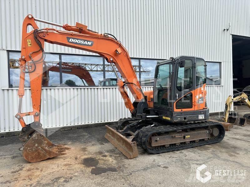 Doosan DX85R-3 Mini kotrók < 7t