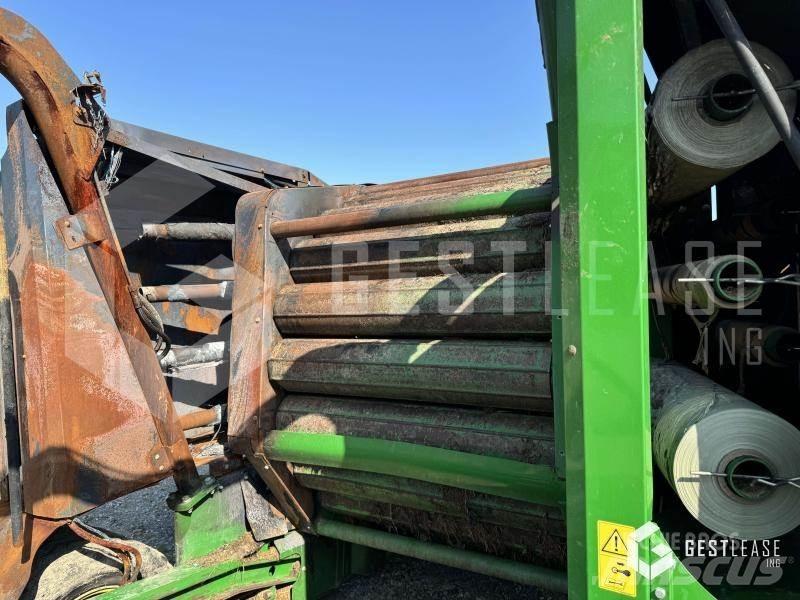 John Deere 744 Göngyölő gépek