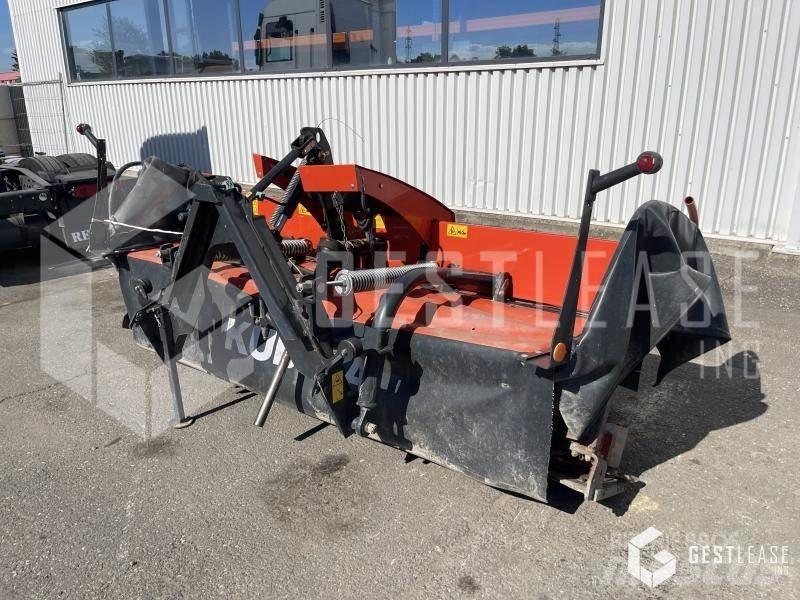 Kubota DM4032 Kaszák