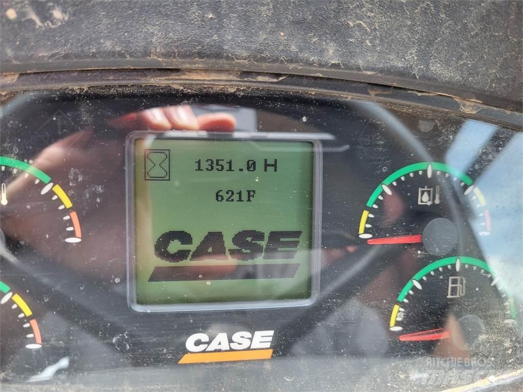 CASE 621F Gumikerekes homlokrakodók