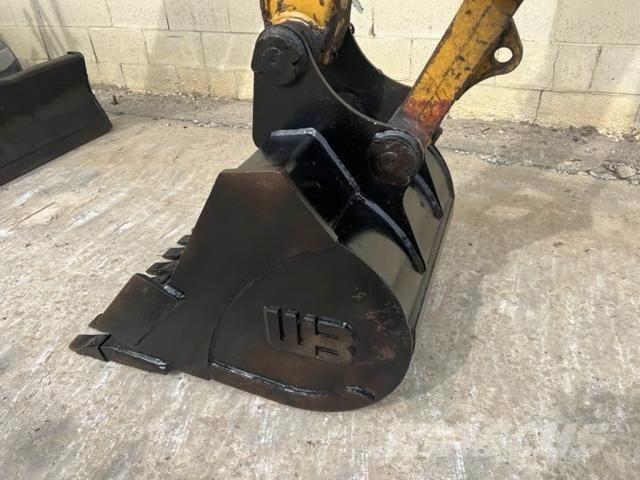 CAT 303.5E2 Mini kotrók < 7t