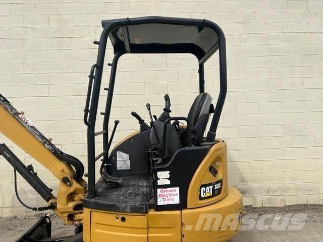 CAT 303E CR Mini kotrók < 7t