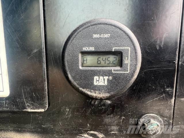 CAT 307E2 Mini kotrók < 7t