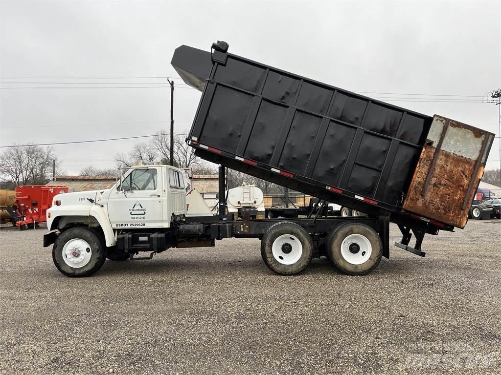 Ford FT900 Billenő teherautók