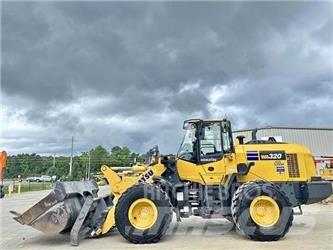 Komatsu WA320-8 Gumikerekes homlokrakodók