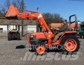 Kubota L3400 Traktorok