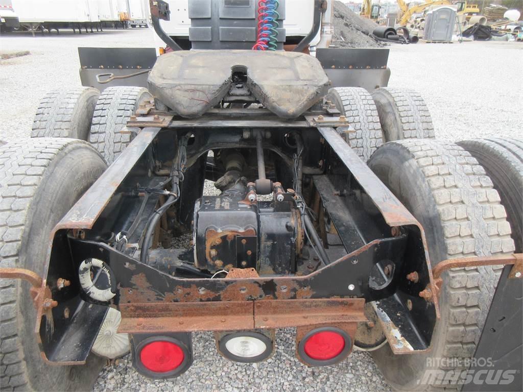 Mack CHN613 Nyergesvontatók