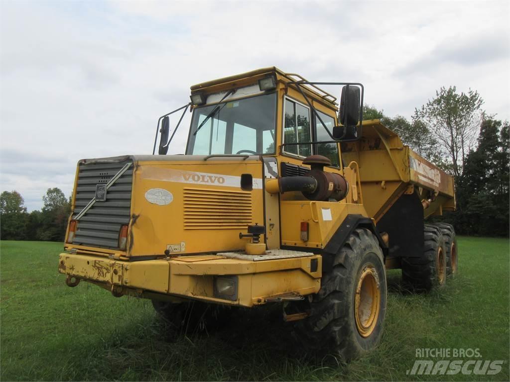 Volvo A25C Billenő teherautók