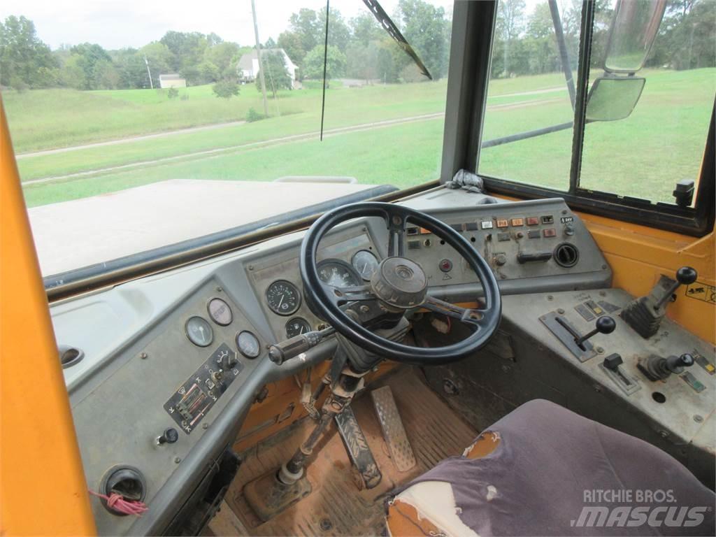 Volvo A25C Billenő teherautók