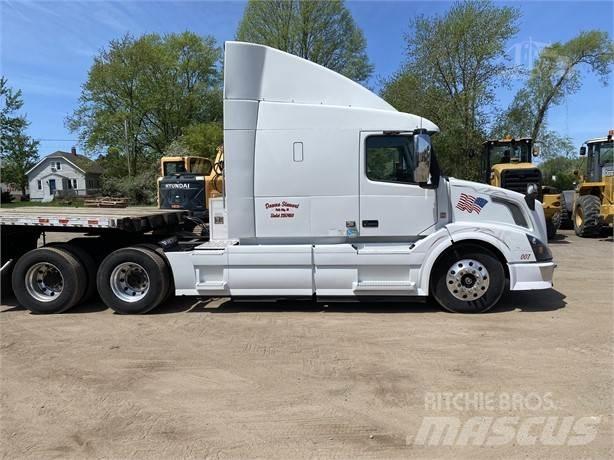 Volvo VNL64T670 Nyergesvontatók