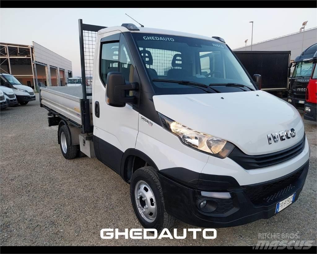 Iveco 35C14 Dobozos