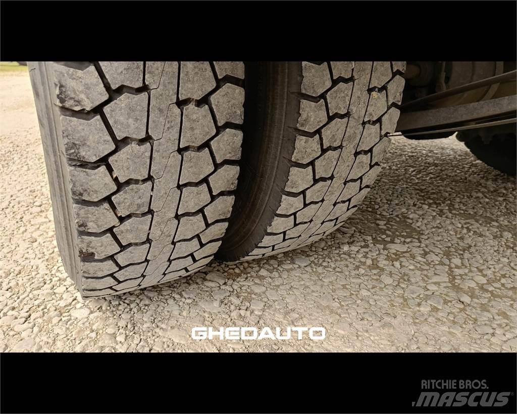 Iveco 70C17 Dobozos teherautók