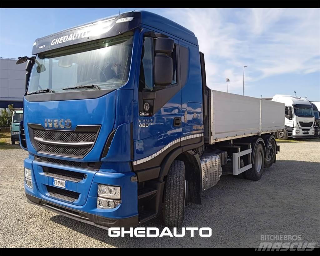 Iveco AS260S48Y Dobozos teherautók