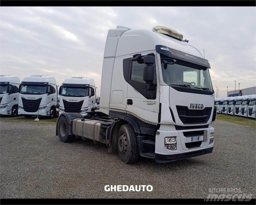 Iveco AS440S48 Dobozos teherautók