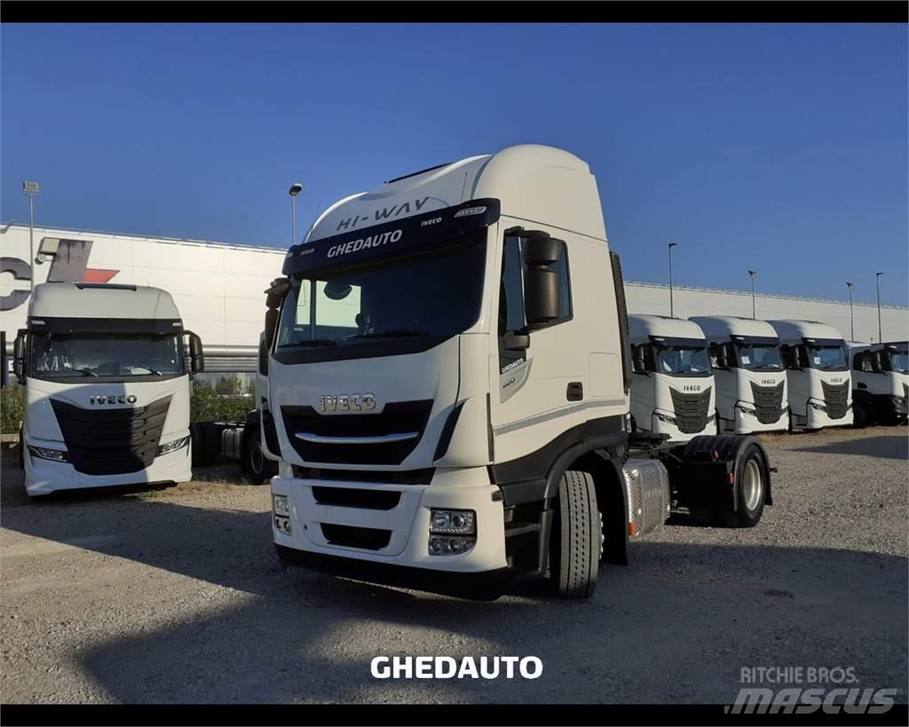 Iveco AS440S48T/P Dobozos teherautók