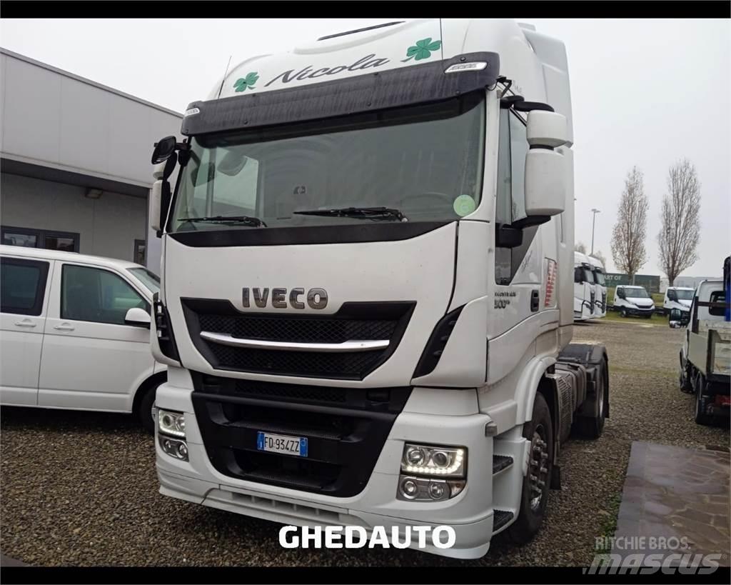 Iveco AS440ST/P Dobozos teherautók