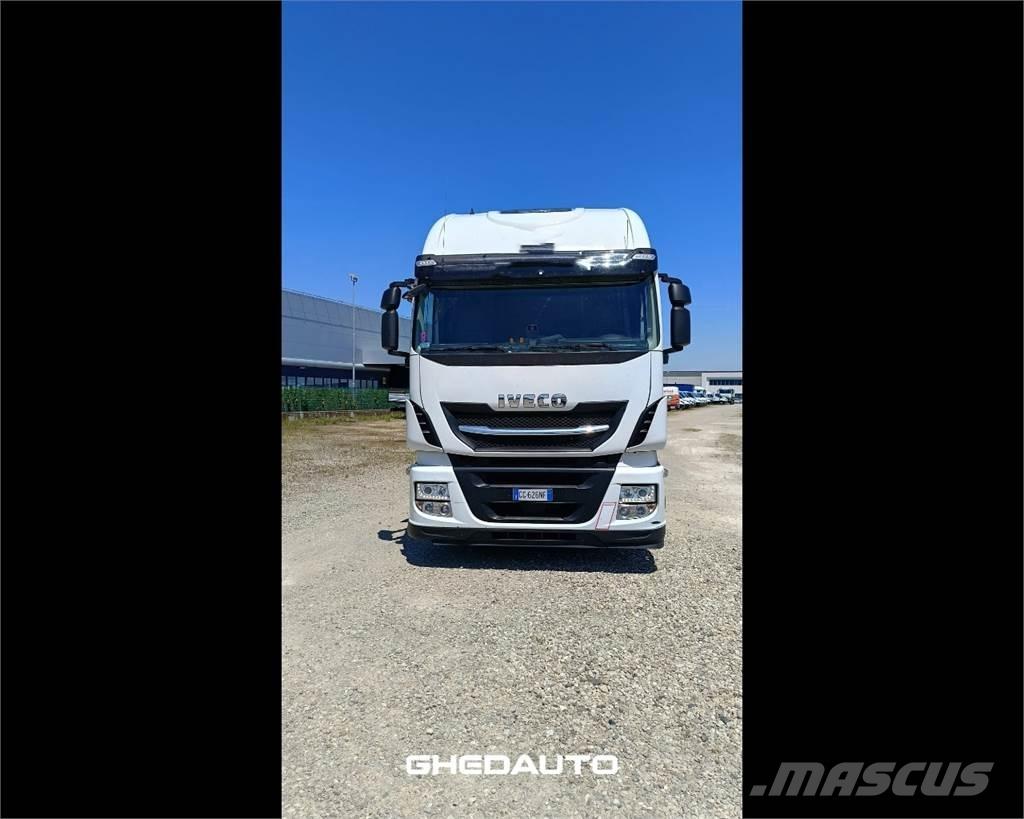 Iveco AS440ST/P Dobozos teherautók