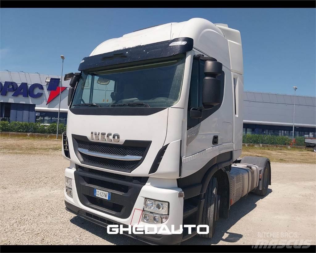 Iveco AS440ST/P Dobozos teherautók