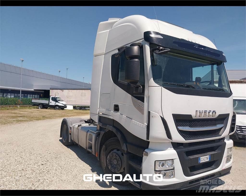Iveco AS440ST/P Dobozos teherautók