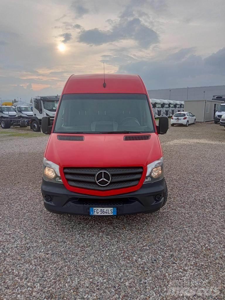 Mercedes-Benz SPINTER Dobozos
