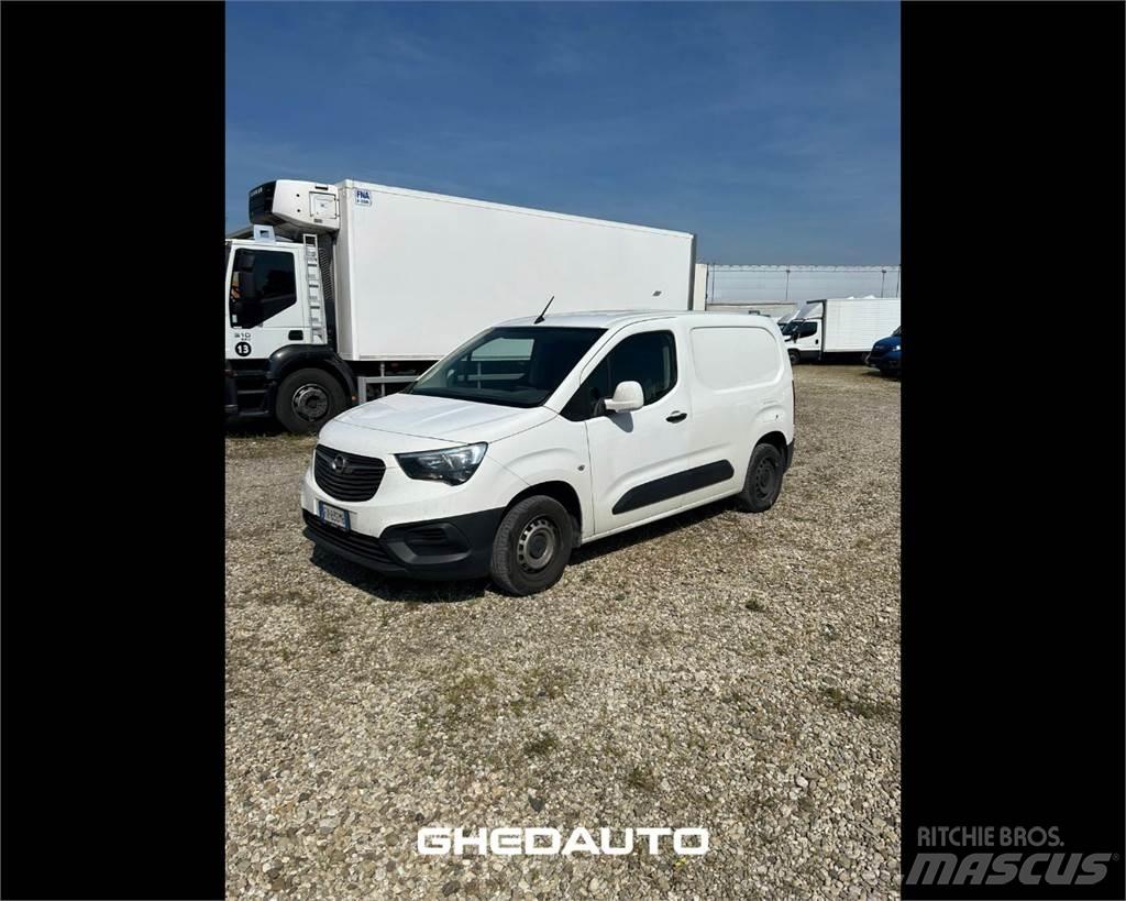 Opel Combo III 2012 Dobozos