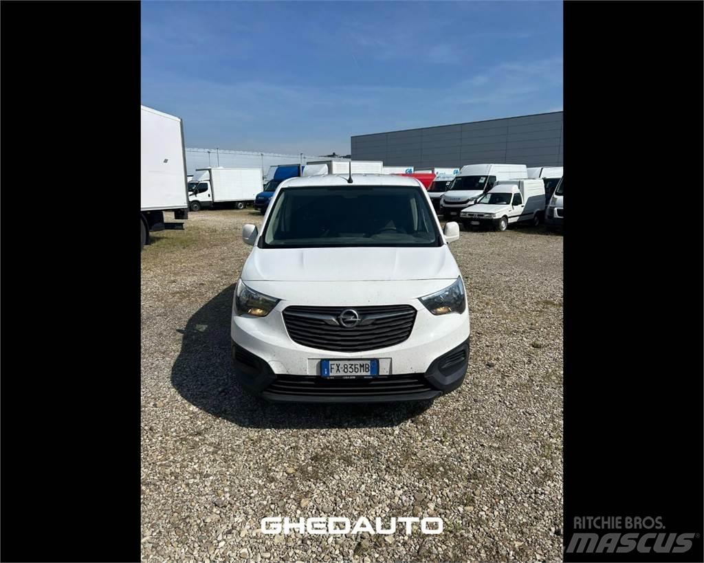 Opel Combo III 2012 Dobozos