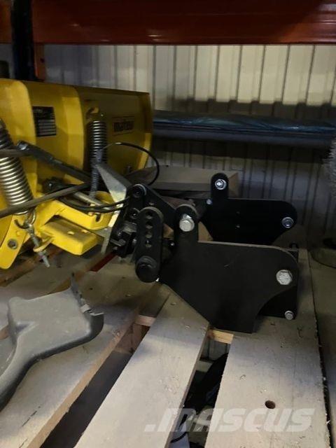 John Deere  Hóeltakarítók