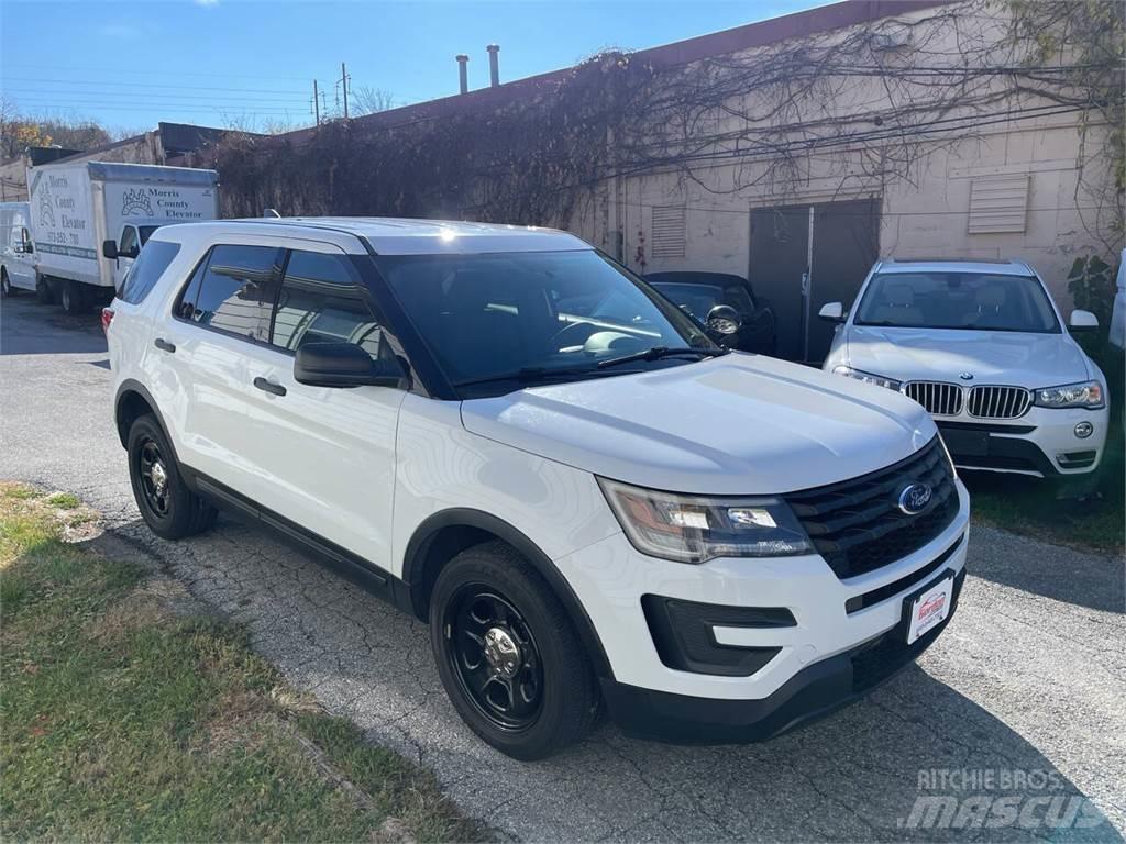 Ford Explorer Kistehergépjárművek