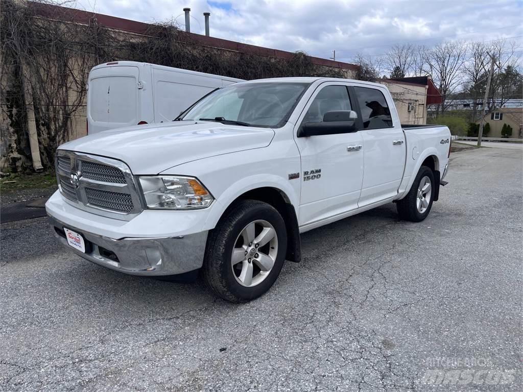 RAM 1500 Kis teherszállító/Platós kocsi