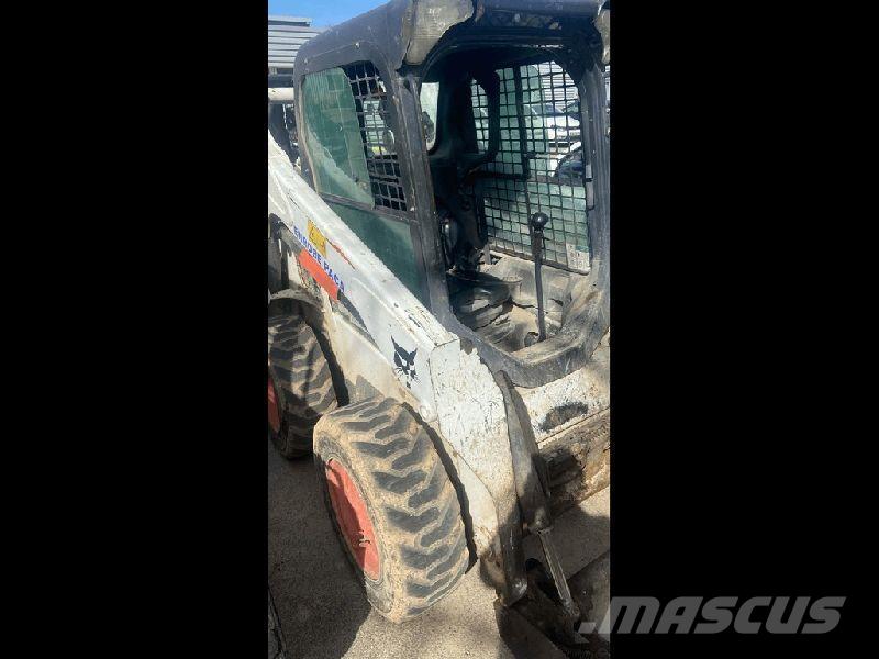 Bobcat S590 Gumikerekes homlokrakodók