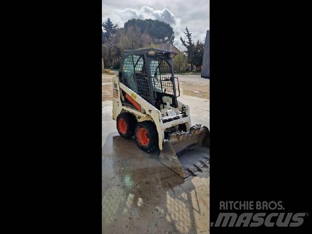 Bobcat S70 Gumikerekes homlokrakodók