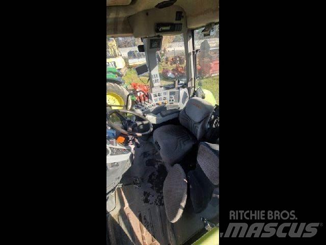 CLAAS AXION 840 Traktorok