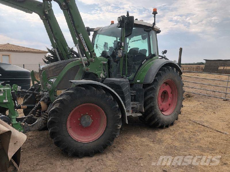 Fendt 516 VARIO Traktorok