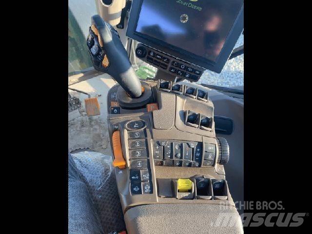 John Deere 6R120 Traktorok
