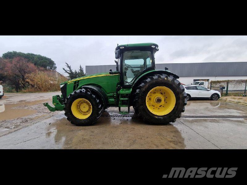 John Deere 8310R Traktorok