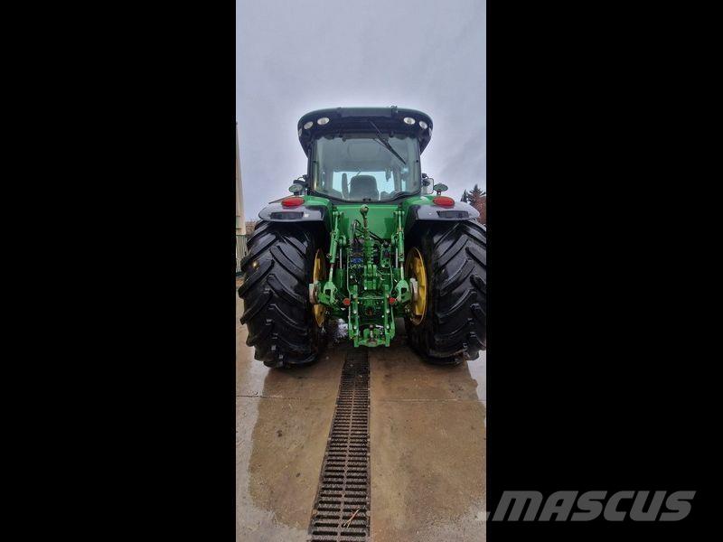 John Deere 8310R Traktorok