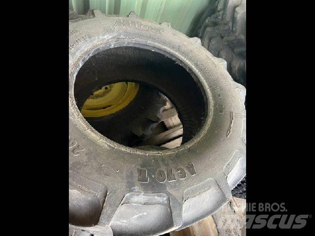 Mitas 260/70R16 Egyéb mezőgazdasági gépek